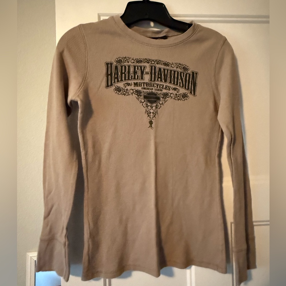 Harley-Davidson tan Graphic Long Sleeve, size large, fitted, runs small
